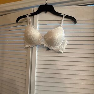 Source Unknown White Lace Bra